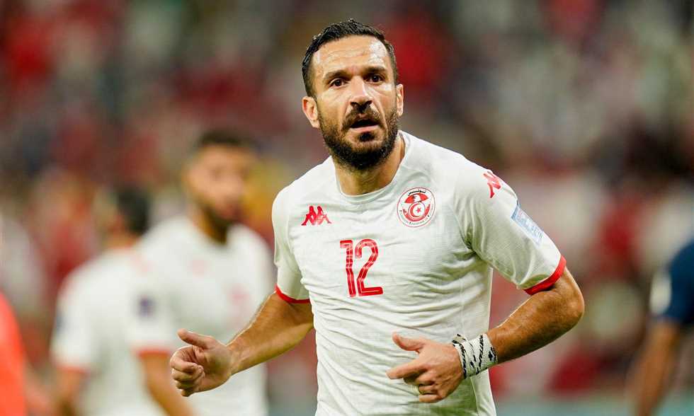 علي معلول لاعب منتخب تونس