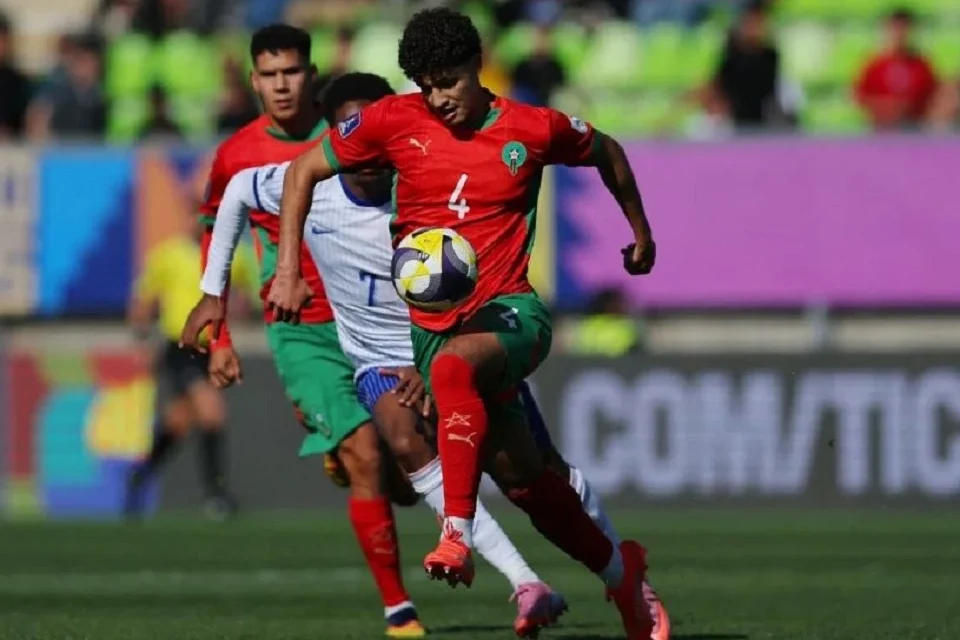 المدافع المغربي الشاب إسماعيل باعوف