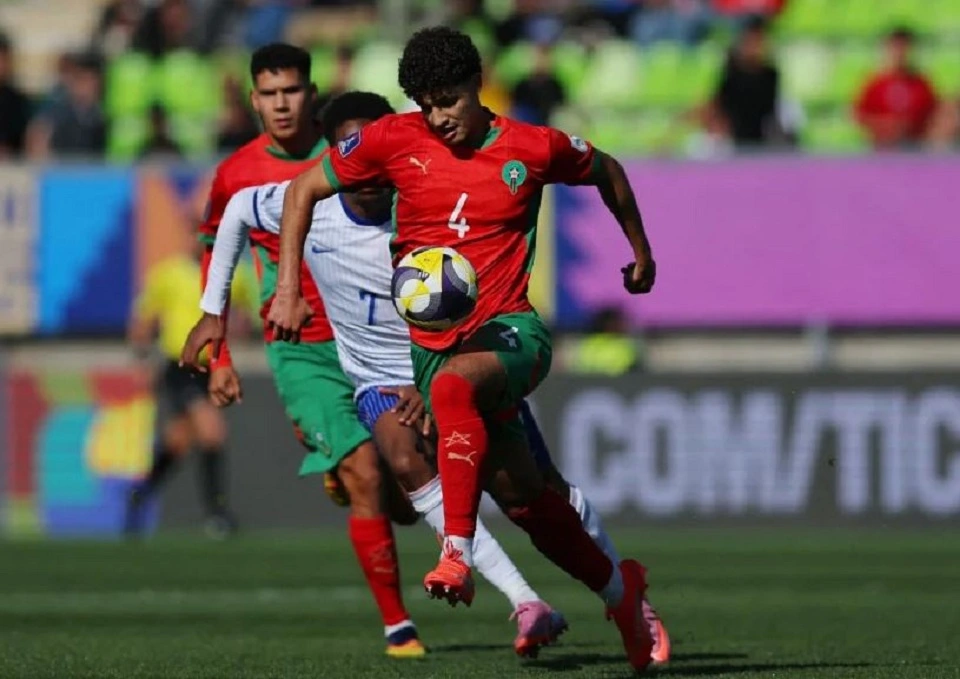 المدافع المغربي الشاب إسماعيل باعوف