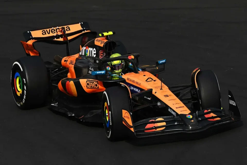 بياستري سائق ماكلارين