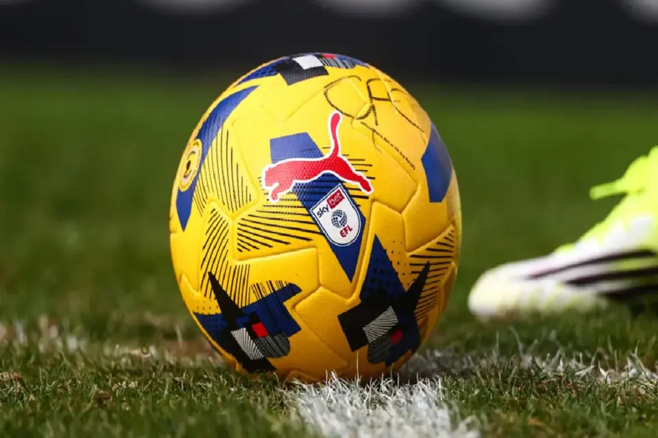 تأجيل مباريات رابطة الدوريات الإنجليزية بسبب العاصفة تشاندرا