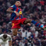 رافينيا لاعب برشلونة