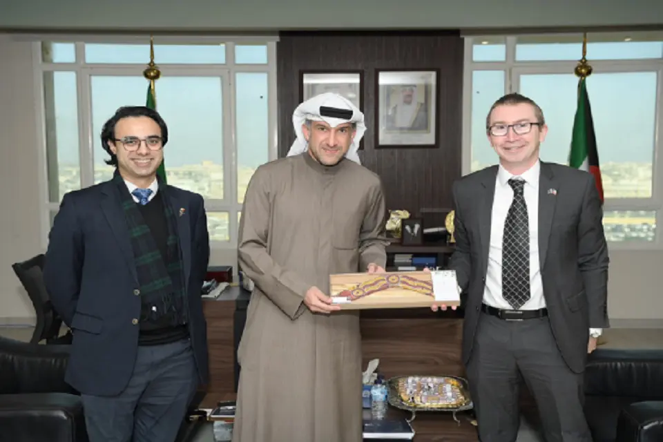 مدير الهيئة العامة للرياضة مع القنصل الأسترالي