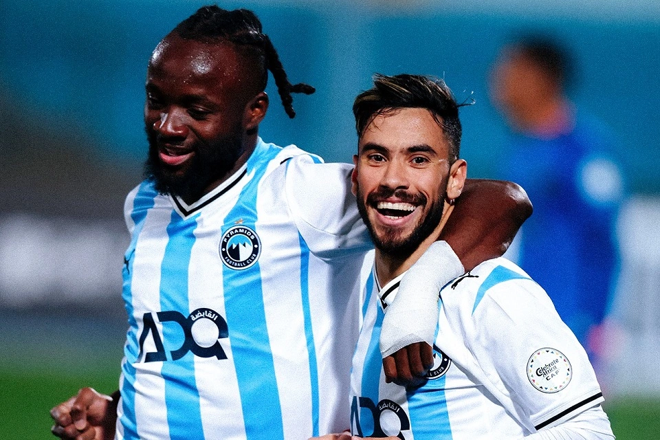 ناصر ماهر وماييلي يحتفلان بهدف بيراميدز