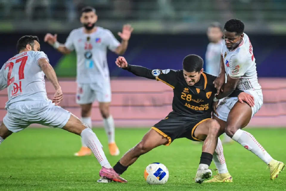 جاسم المطر في مباراة القادسية والكويت