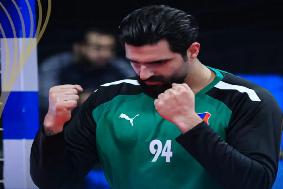 حارس فريق الكويت لكرة اليد