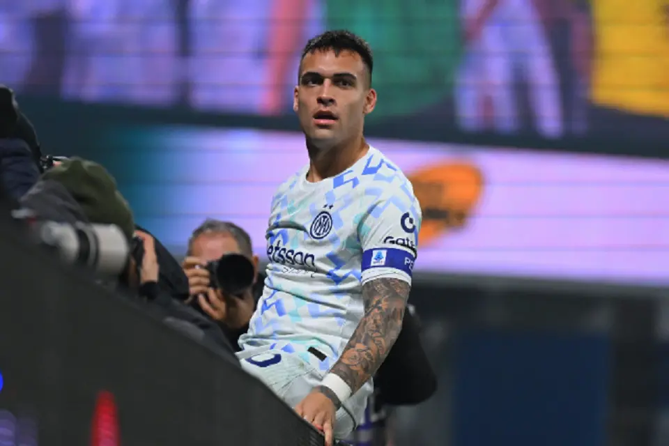 لاوتارو مارتينيز قائد إنتر ميلان